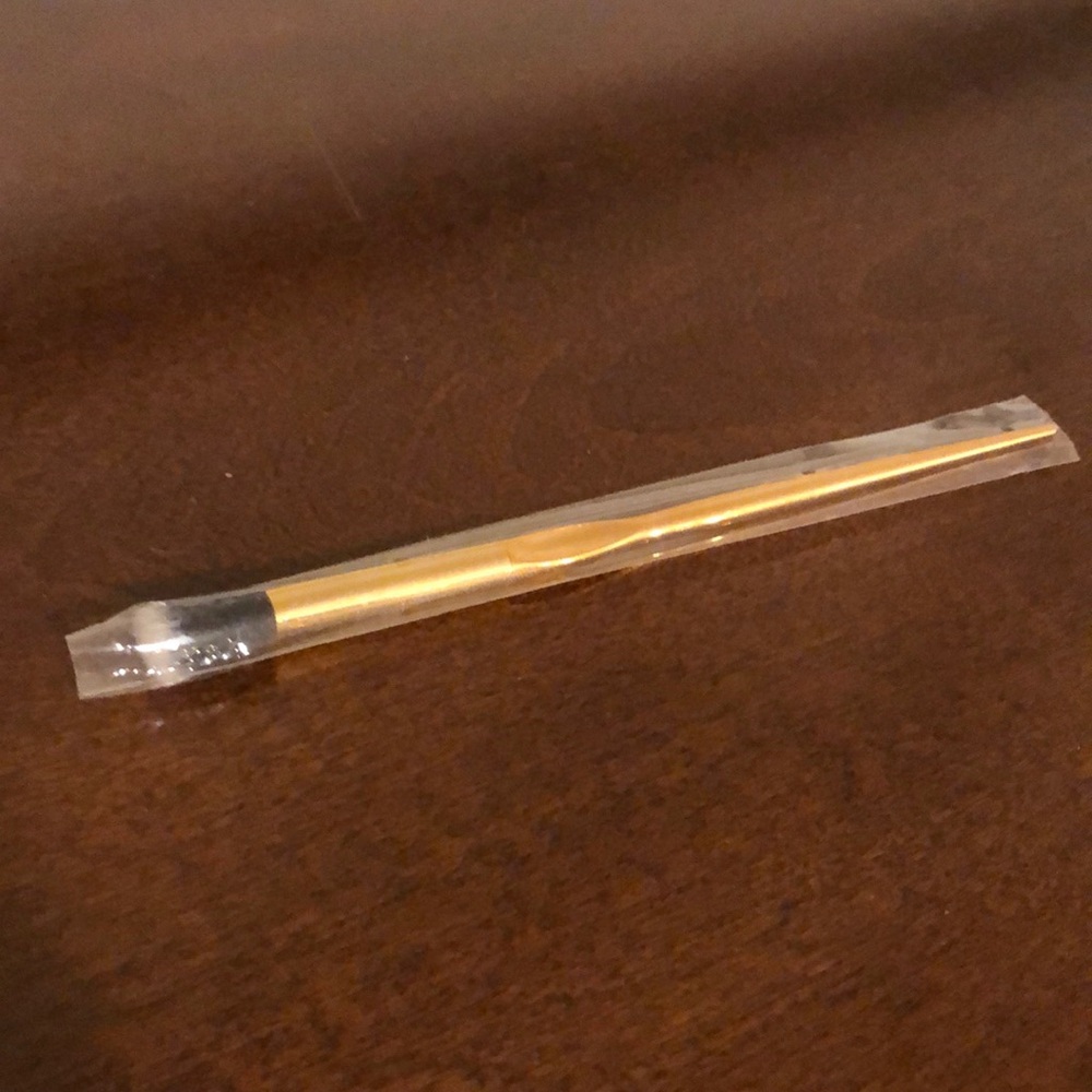 FARAH Beauty Brush